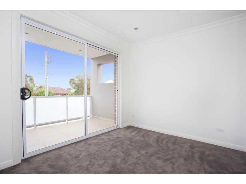 17A Parkview Avenue, Picnic Point NSW 2213