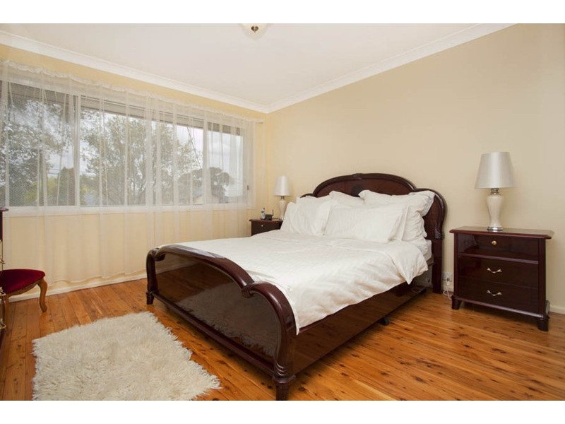 14 Burbank Avenue, East Hills NSW 2213