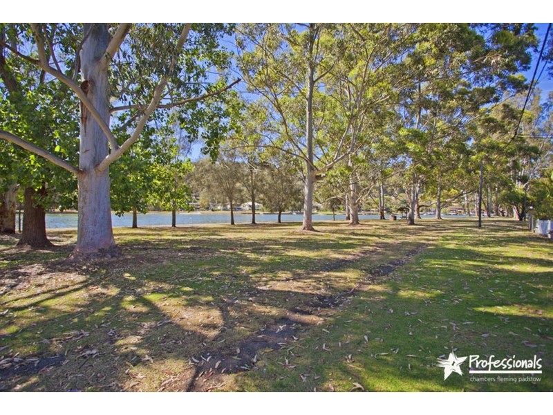99 Prices Circuit, Woronora NSW 2232