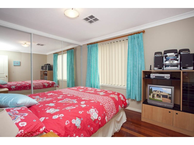 52 Kennedy Street, Picnic Point NSW 2213