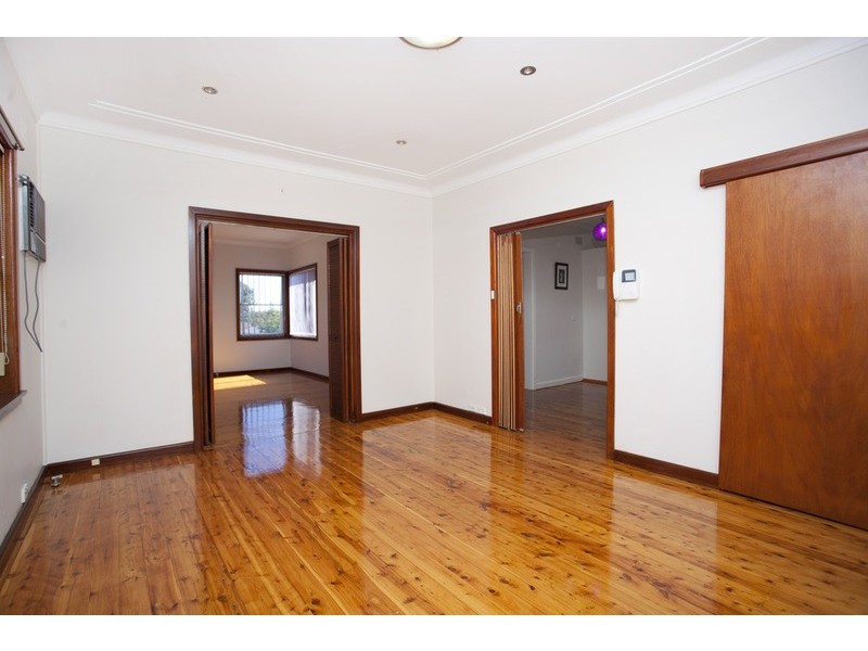 44 Picnic Point Road, Panania NSW 2213