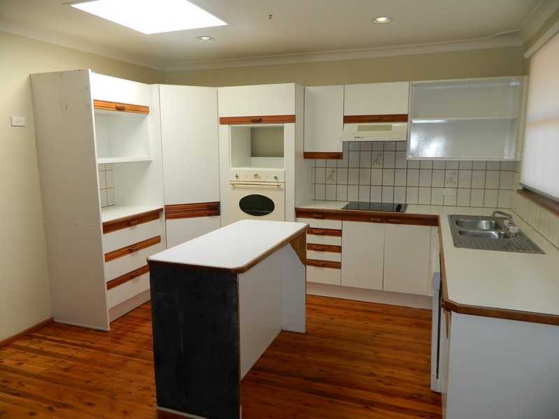 20 Lone Pine Avenue, Milperra NSW 2214