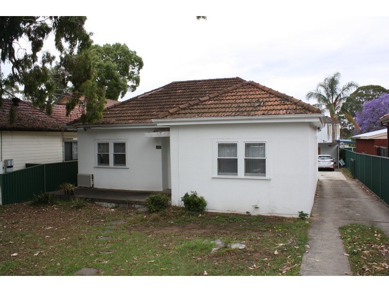 184 Marco Avenue, Panania NSW 2213