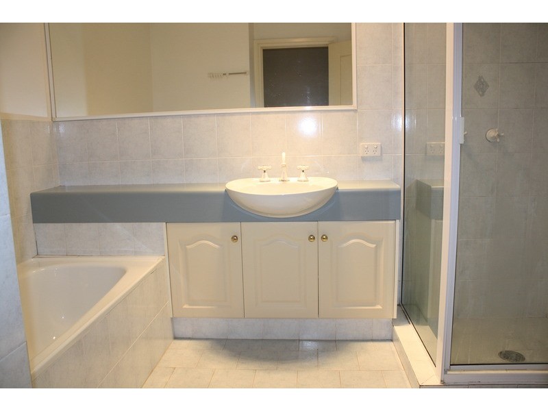 2/24 Rowland Street, Revesby NSW 2212