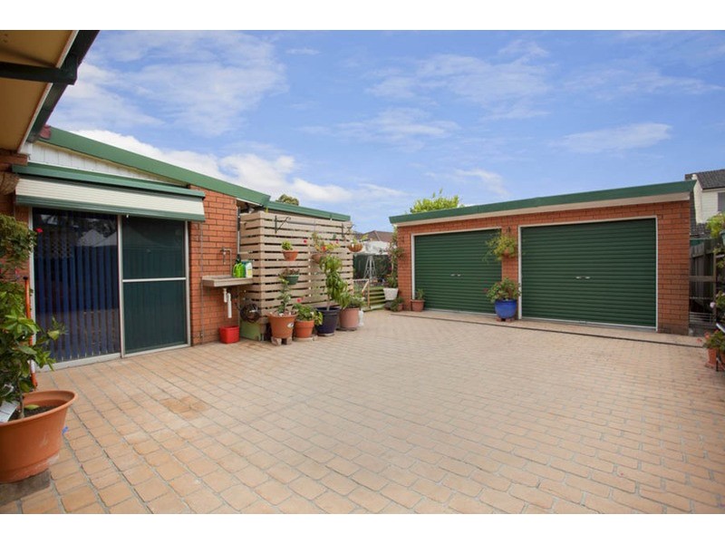 25 Ingram Avenue, Milperra NSW 2214