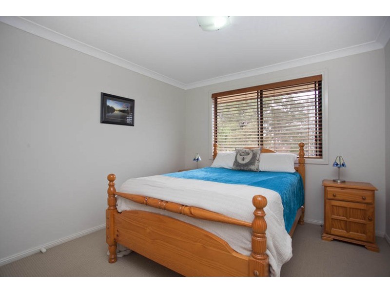 25 Kathleen Parade, Picnic Point NSW 2213