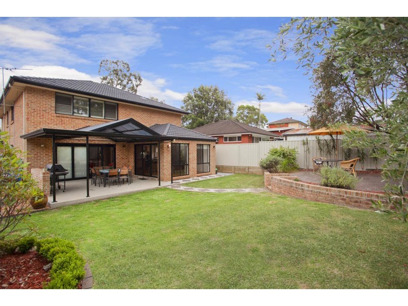 25 Kathleen Parade, Picnic Point NSW 2213