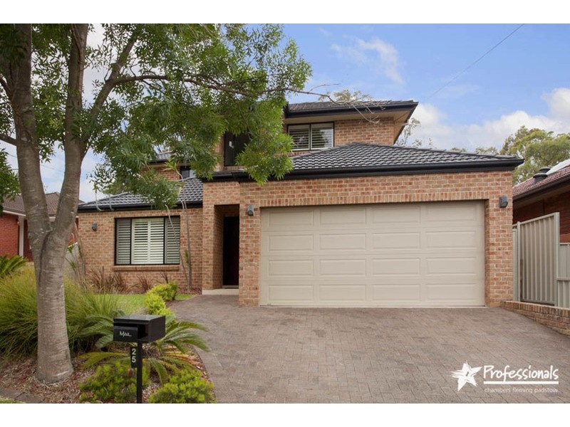 25 Kathleen Parade, Picnic Point NSW 2213