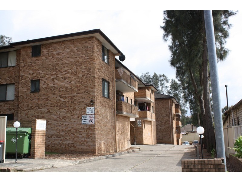 22/16 Dellwood Street, Bankstown NSW 2200