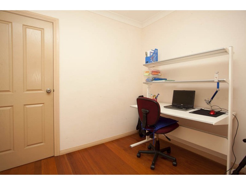 10 English Street, Revesby NSW 2212