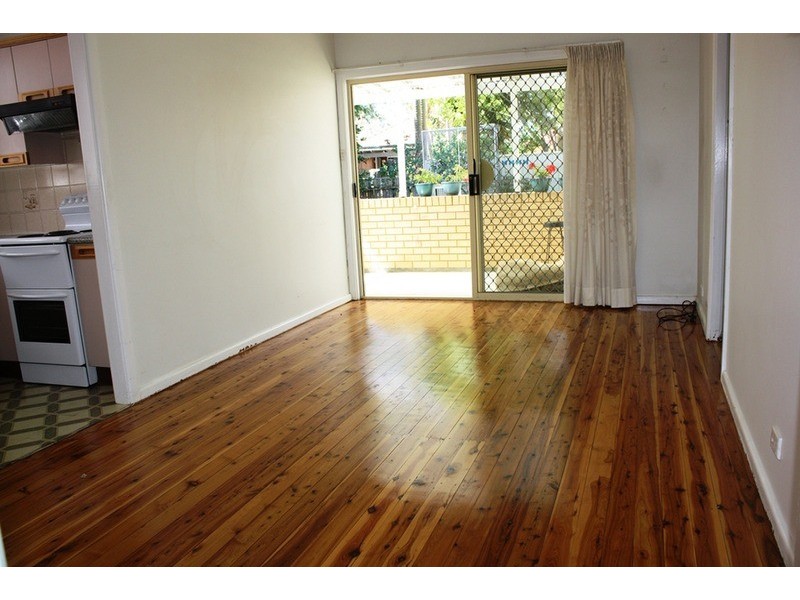 5 Denny Road, Picnic Point NSW 2213