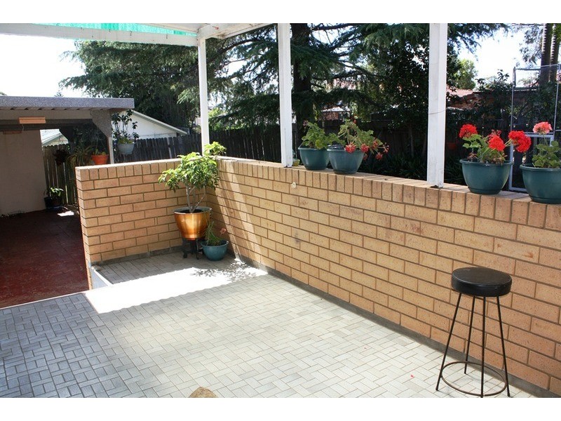 5 Denny Road, Picnic Point NSW 2213