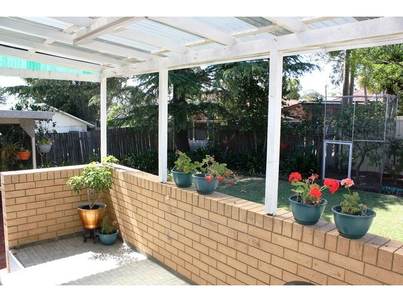 5 Denny Road, Picnic Point NSW 2213