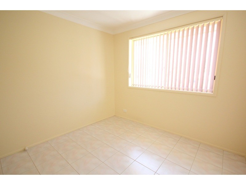 25 Hodgkinson Crescent, Panania NSW 2213