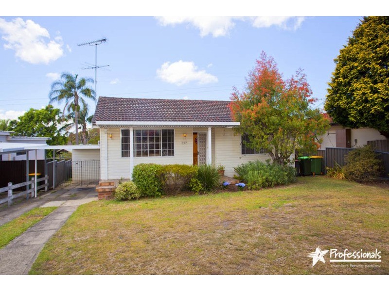 217 Davies Road, Padstow NSW 2211