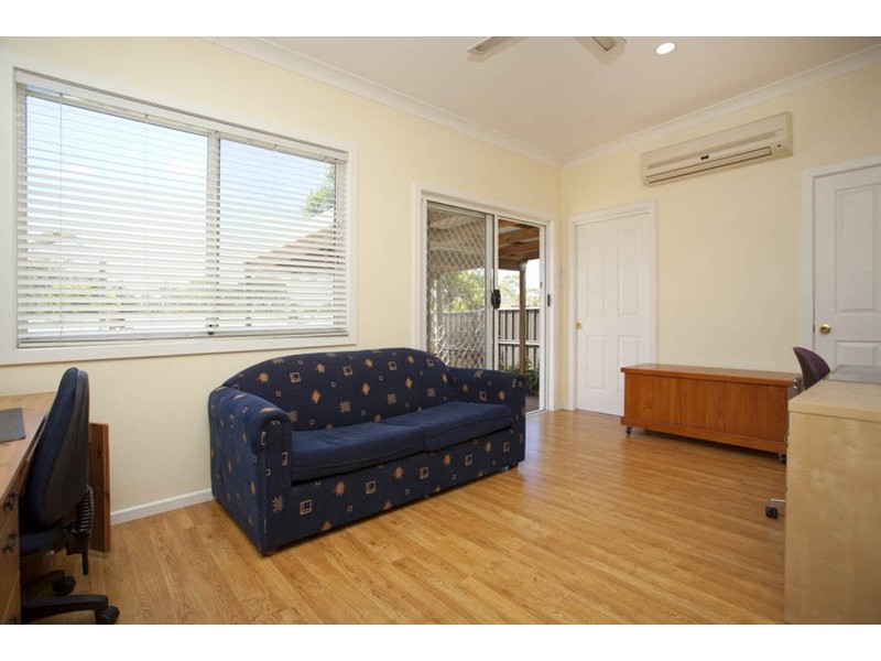 217 Davies Road, Padstow NSW 2211