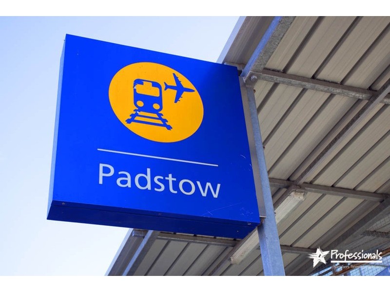 217 Davies Road, Padstow NSW 2211