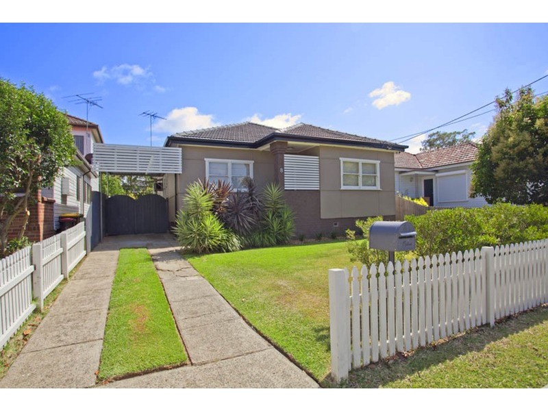 8  Bransgrove  Road, Revesby NSW 2212