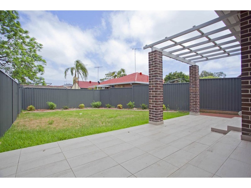 1A Rosebank Avenue, Panania NSW 2213