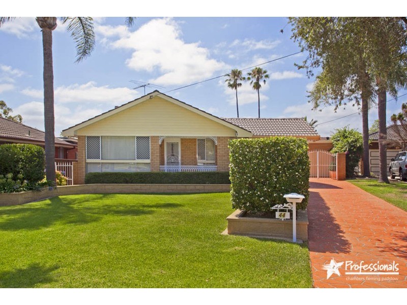 44 Ruthven Avenue, Milperra NSW 2214