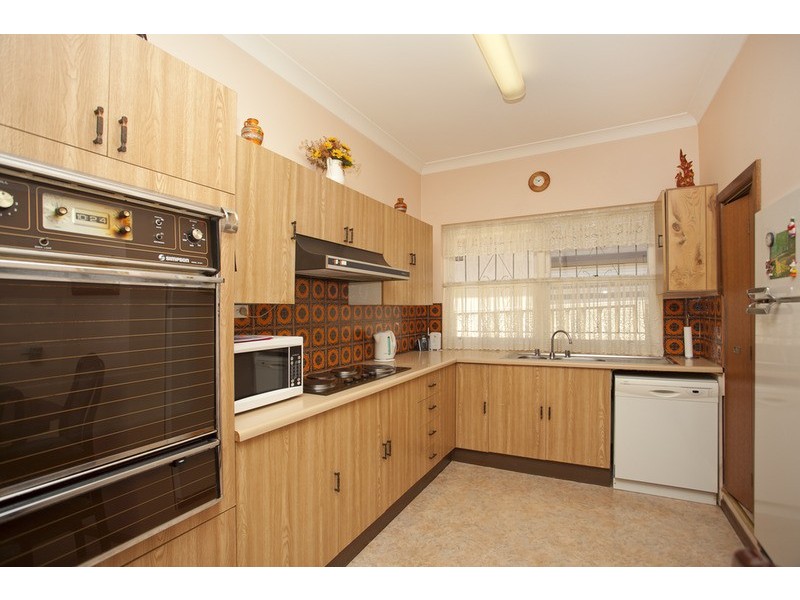 4 Lesley Avenue, Revesby NSW 2212