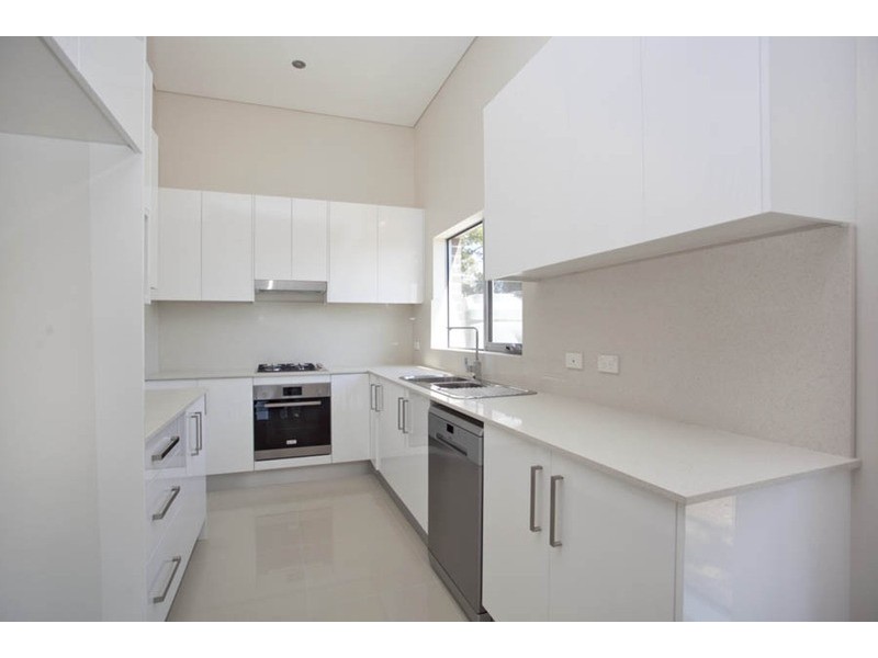 2A Prosser Avenue, Padstow NSW 2211