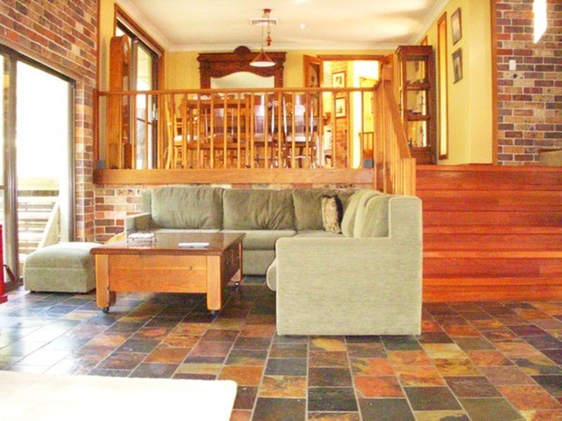 914A Henry Lawson Drive, Picnic Point NSW 2213