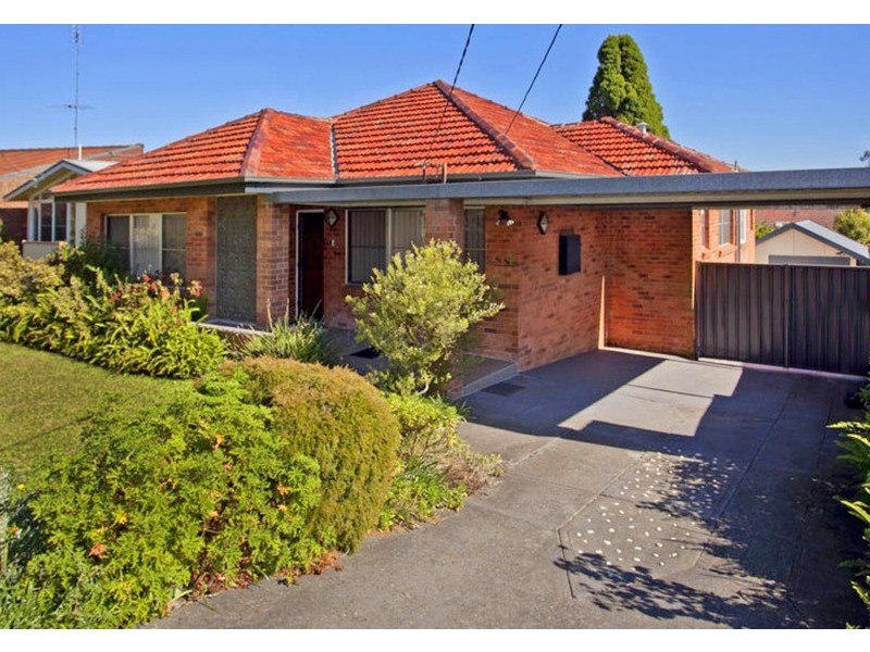 44 Picnic Point Road, Panania NSW 2213