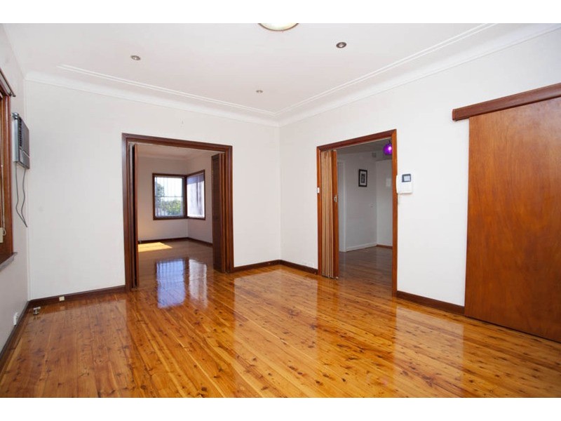 44 Picnic Point Road, Panania NSW 2213