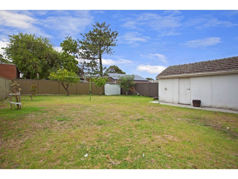 22 Rivenoak Avenue, Padstow NSW 2211