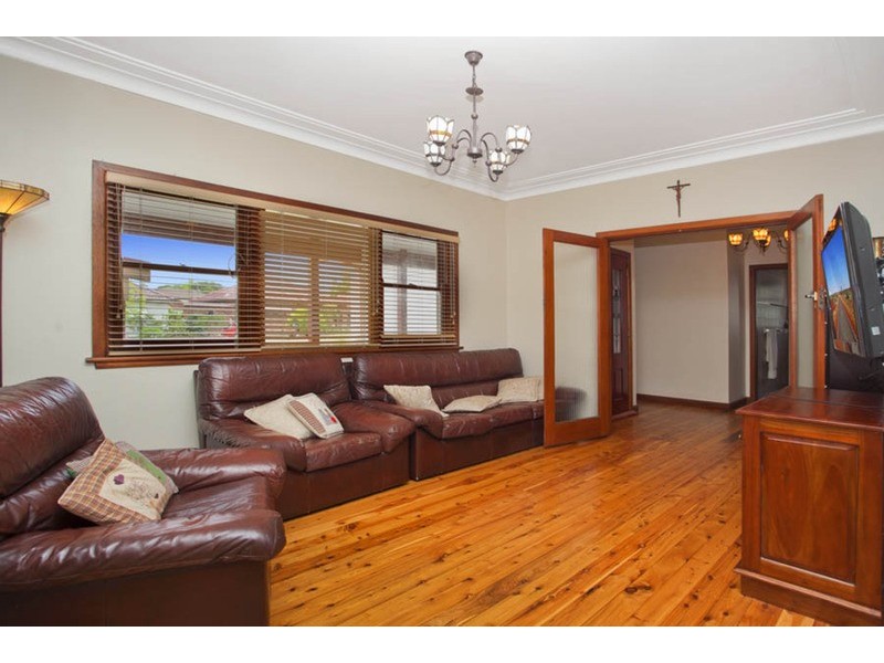 22 Rivenoak Avenue, Padstow NSW 2211