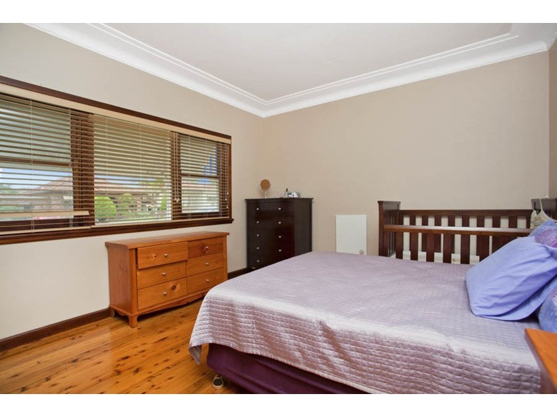 22 Rivenoak Avenue, Padstow NSW 2211