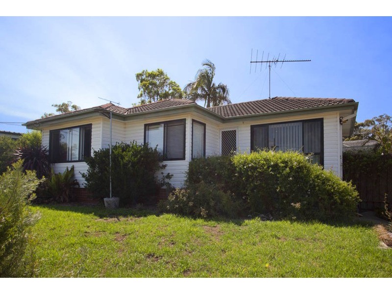 13 Somme Crescent, Milperra NSW 2214