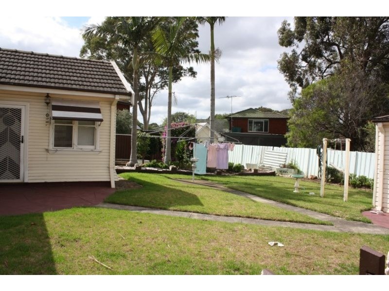 109 Picnic Point Road, Picnic Point NSW 2213