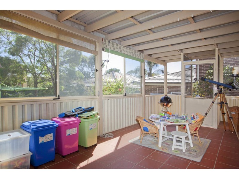 9 Stretham Avenue, Picnic Point NSW 2213