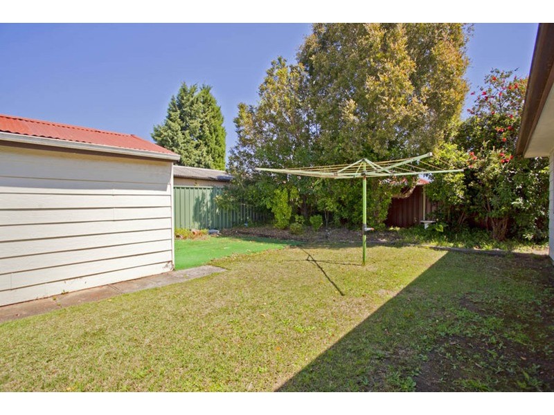 8 Claverdon Avenue, Picnic Point NSW 2213