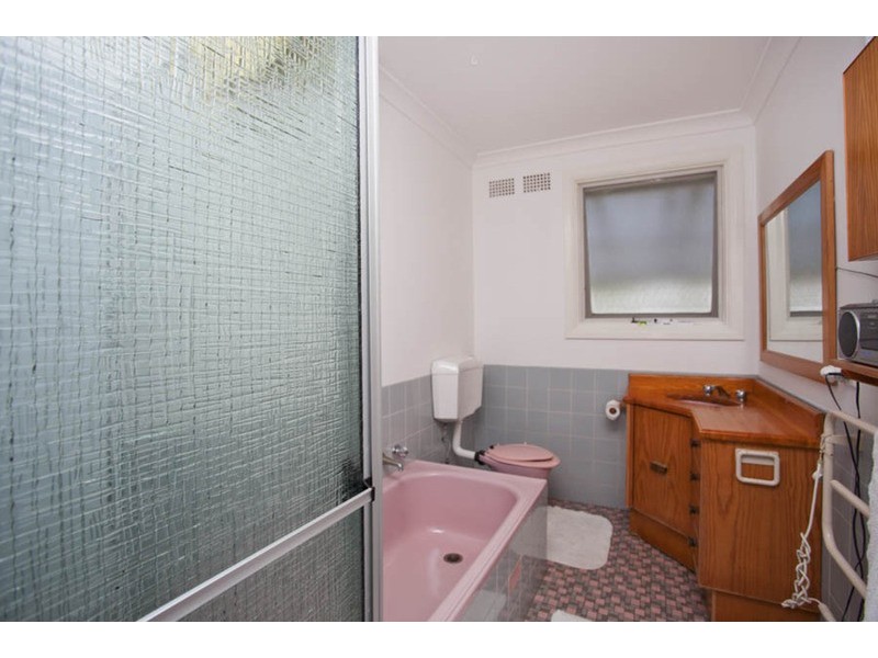 6 Windermere Crescent, Panania NSW 2213