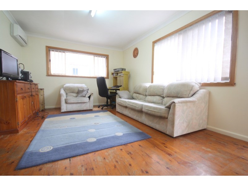 11 Tyalgum Avenue, Panania NSW 2213