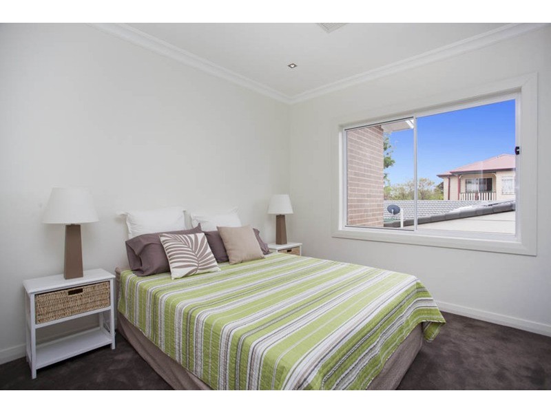 8A Parkview Avenue, Picnic Point NSW 2213