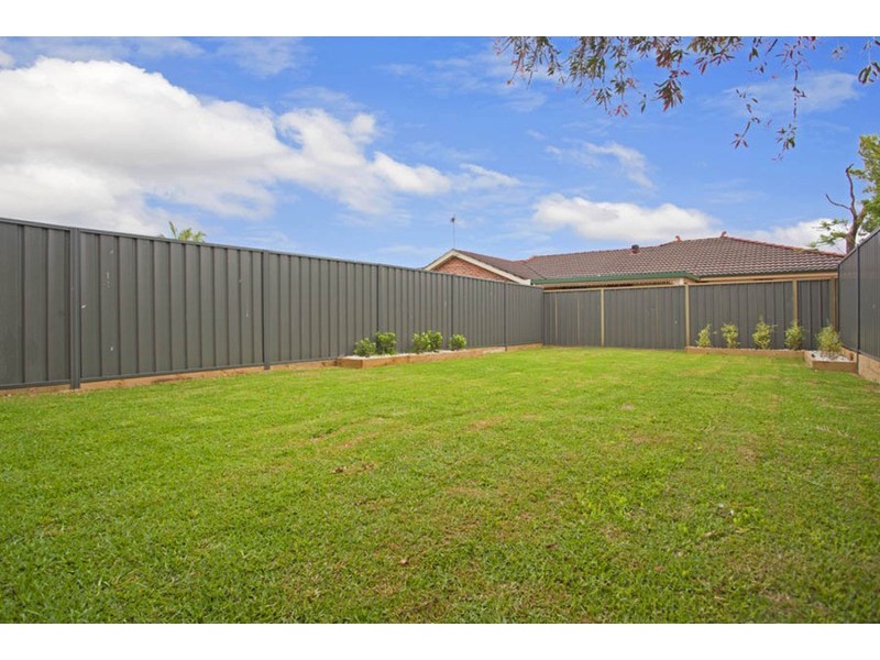 8A Parkview Avenue, Picnic Point NSW 2213