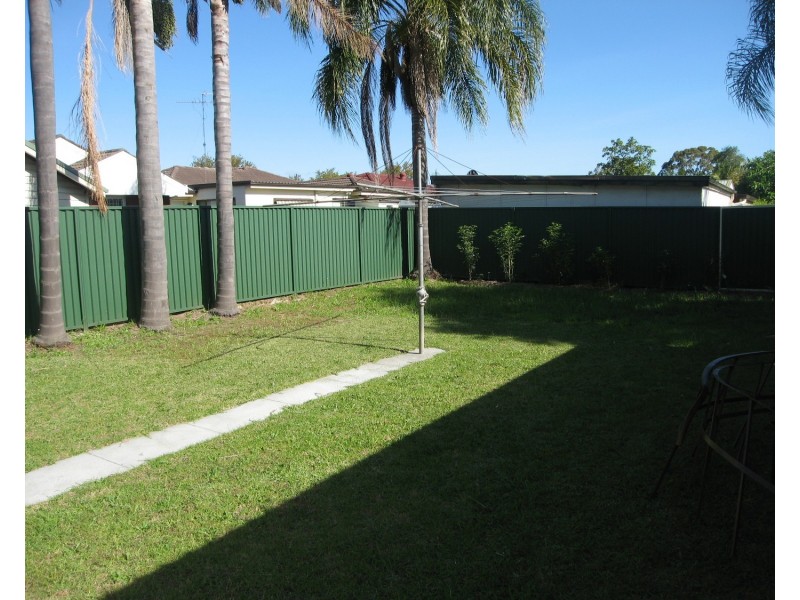 1/32 Bullecourt Avenue, Milperra NSW 2214