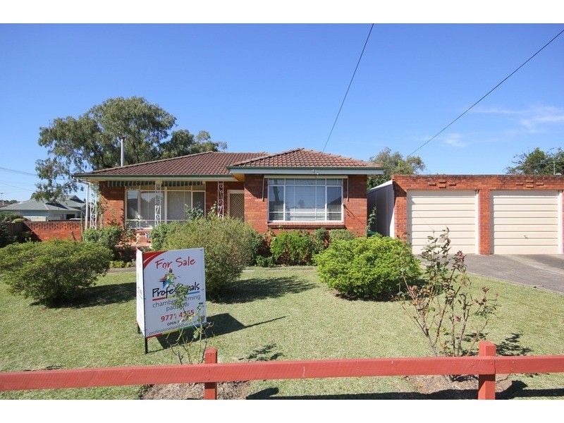 18 Greenway Parade, Revesby NSW 2212