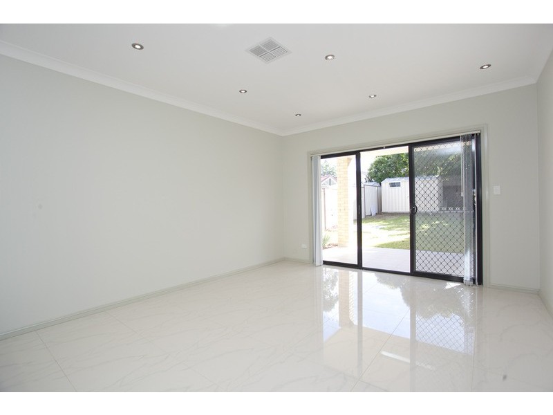 52 Sphinx Avenue, Revesby NSW 2212