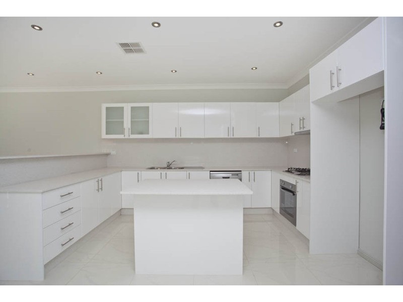 52 Sphinx Avenue, Revesby NSW 2212