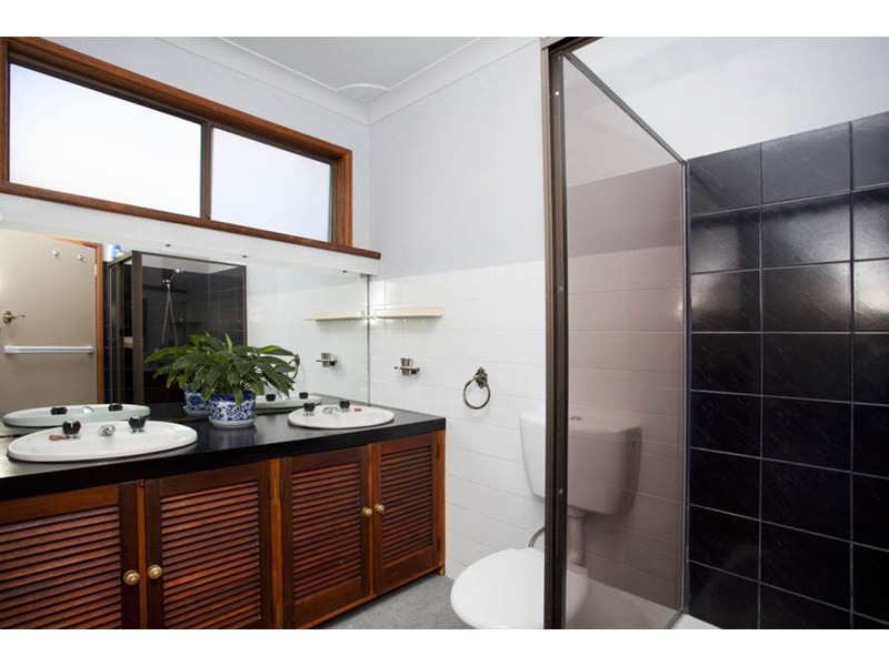 8 Hendy Street, Panania NSW 2213