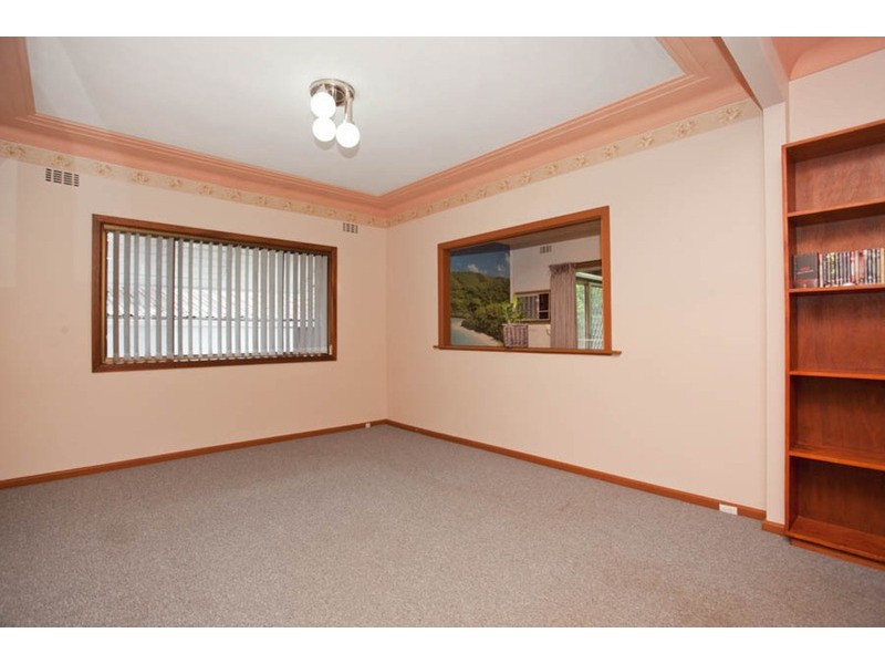 8 Hendy Street, Panania NSW 2213