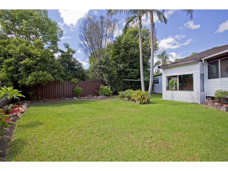 8 Hendy Street, Panania NSW 2213