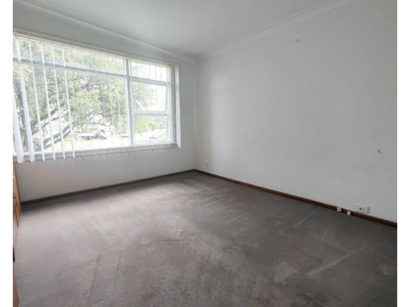 2/171 Lambeth Street, Picnic Point NSW 2213