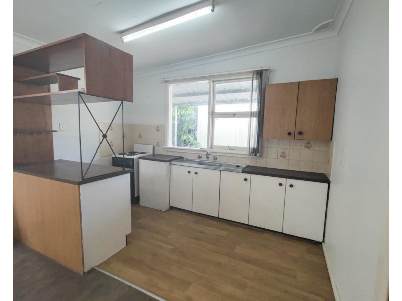 2/171 Lambeth Street, Picnic Point NSW 2213