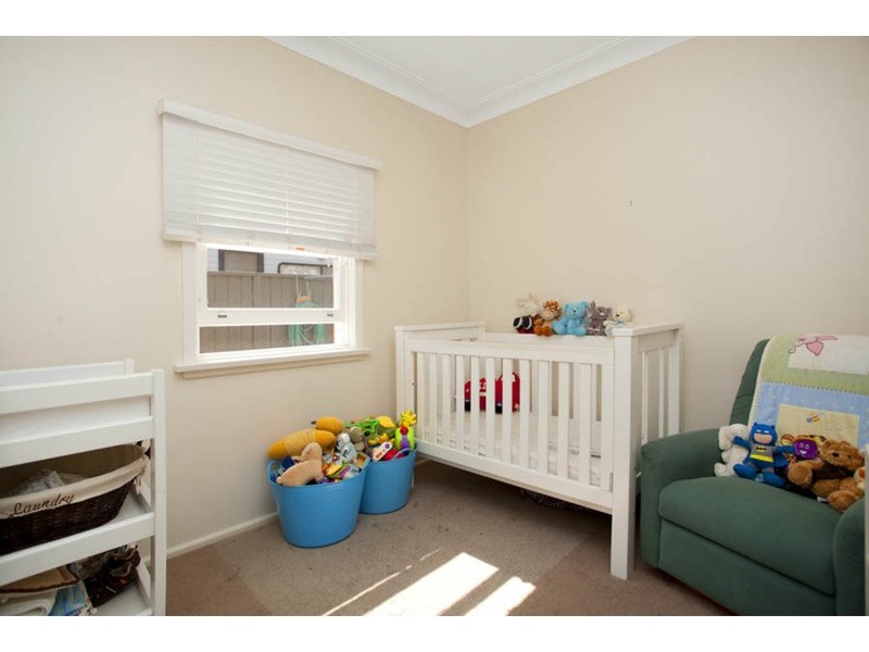 15 Kathleen Parade, Picnic Point NSW 2213